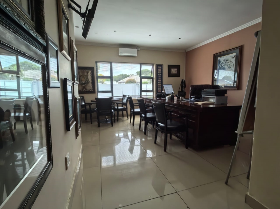 Commercial Property for Sale in Vincent Eastern Cape